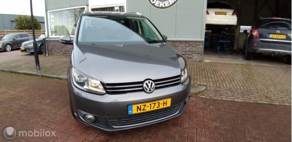 Volkswagen Touran - 1.2 TSI Highline BlueMotion, Airco/clima, lmv, trekhaak, nw staat - 1