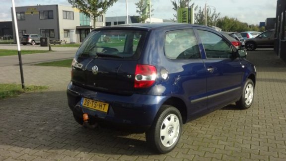 Volkswagen Fox - 1.4 Trendline - 1