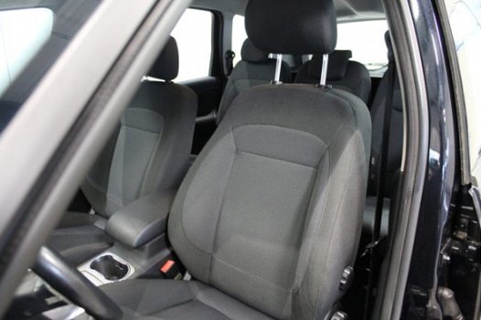 Ford S-Max - 2.0 TDCi | Navigatie | Trekhaak | 7 persoons | PDC | Climate control | - 1