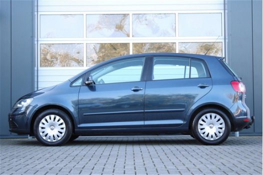 Volkswagen Golf Plus - 1.4 Optive 3 Airco/Cruise/Elek.Ramen/C.V./Trekhaak/Dealeronderhouden/APK:2020 - 1