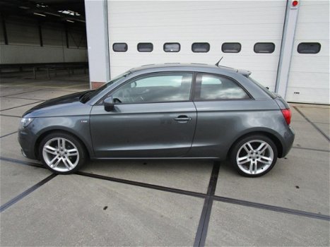 Audi A1 - 1.2 TFSI Ambition Pro Line Business A1 1.2 TFSI AMBITION PRO LINE S DAYTONA GREY NIEUWSTAA - 1