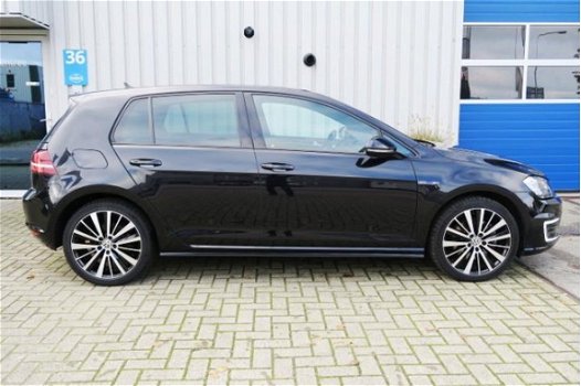 Volkswagen Golf - 1.4 TSI GTE *LAGE BIJTELLING TOT 07-2021*Leer Int.*BTW Auto - 1