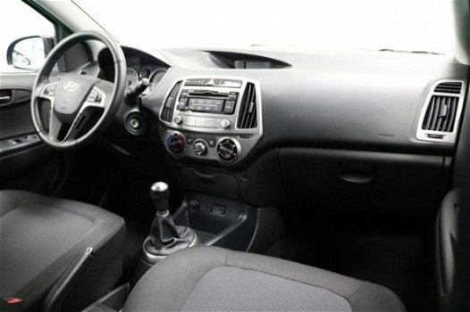 Hyundai i20 - 1.2i Go [Bluetooth + Cruise Control] - 1