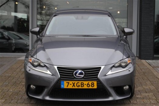 Lexus IS - 300h Business Line DEALER OND. BTW-AUTO NAP - 1