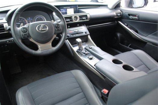 Lexus IS - 300h Business Line DEALER OND. BTW-AUTO NAP - 1