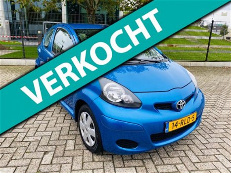 Toyota Aygo - 1.0-12V Now 1e eigenaar* Dealeronderhouden, AIRCO - 1