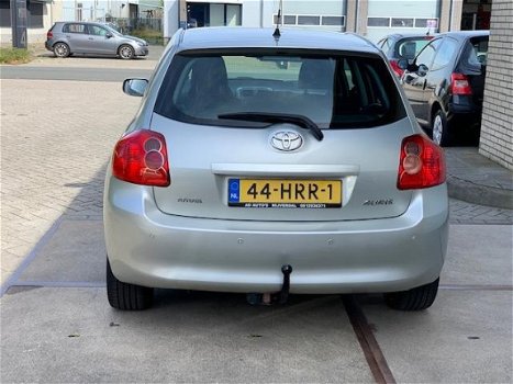 Toyota Auris - 1.6-16V Sol - 1