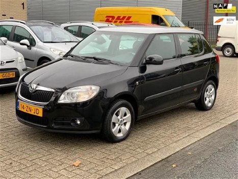 Skoda Fabia - 1.6-16V Elegance - 1