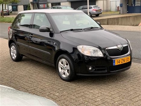 Skoda Fabia - 1.6-16V Elegance - 1