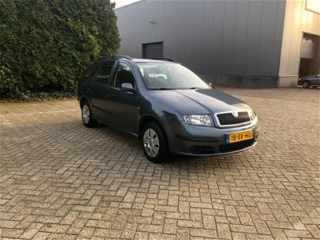 Skoda Fabia Combi - 1.4-16V Equipe Nieuw Apk, Airco, - 1