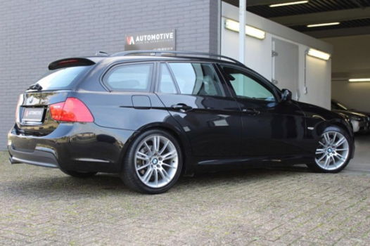 BMW 3-serie Touring - 325i A M-SPORT ELEK LEER NAVI PROF XENON 18