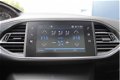 Peugeot 308 - 1.2 110pk EXE Navi/Parkeersensoren - 1 - Thumbnail