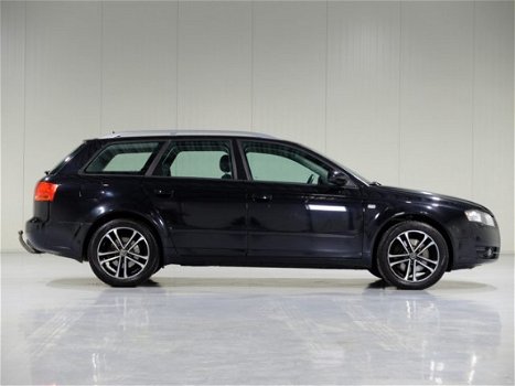 Audi A4 Avant - 2.5 TDI Pro Line *Klimaatreg.*Parkeersens.*Cruisecontr - 1