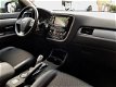 Mitsubishi Outlander - 2.0 PHEV AUTOM EXECUTIVE EDITION LEDER NAVI CAMERA LMV PDC TREKHAAK - 1 - Thumbnail