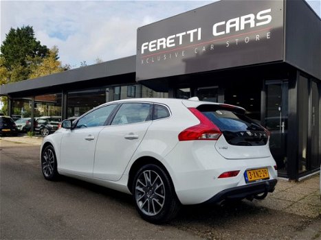 Volvo V40 - 2.0 D4 SUMMUM PANODAK LEDER NAVI XENON CAMERA 6VERSN LMV PDC - 1