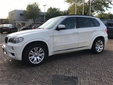 BMW X5 - 3.0d Navi / Xenon / Pano