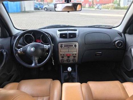 Alfa Romeo 147 - 1.6 T.Spark Edizione Limitata 1e Eig., Leder, Climat control, Nieuwe distributierie - 1