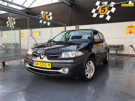 Renault Mégane - 1.6-16V Tech Line ALS NIEUW, LEER, CRUISE TOP - 1