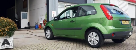 Ford Fiesta - 1.3-8V Champion NAP, APK, Airco, Aux, Stuurbekrachtiging rijd en schakelt perfect - 1