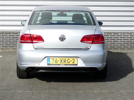 Volkswagen Passat - 1.4 TSI Executive Automaat DSG, 70.800km, Navi - 1