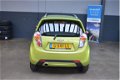 Chevrolet Spark - 1.2 16V LT Climate Control, PDC, Stuurbediening, Isofix, Elektische ramen V+A Boek - 1 - Thumbnail