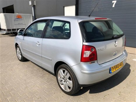 Volkswagen Polo - 1.4-16V Trendline Airco, Elek ramen, elek buitenspiegels verstelbaar, Apk, .... et - 1