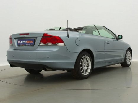 Volvo C70 Convertible - 2.5 T5 Momentum CN34980 | Automaat | Airco | Leder | Cruise | CD | Parkeerse - 1