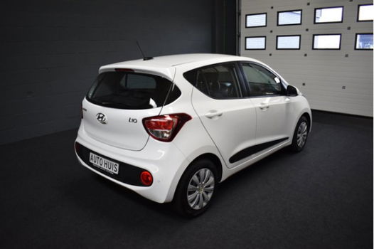 Hyundai i10 - 1.0i i-Drive , NAVI, Airco, PDC, 5DR, NIEUWSTAAT - 1