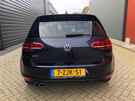 Volkswagen Golf - 1.4 TSI GTE - 1