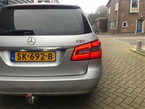 Mercedes-Benz E-klasse Estate - 200 CDI Premium Edition - 1