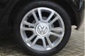 Volkswagen Up! - 1.0 60pk 5D BMT Groove Up - 1 - Thumbnail