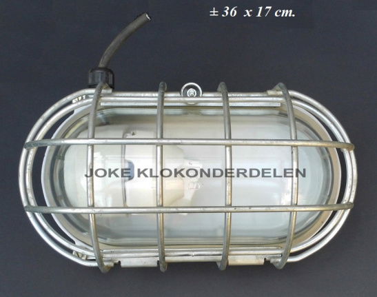 === Buitenlamp = industrieel =gebruikt === 40750 - nr. 1