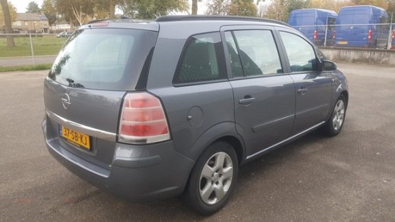 Opel Zafira - 1.6 Executive - 1