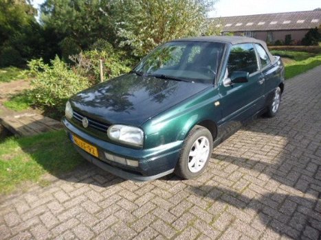 Volkswagen Golf Cabriolet - 1.8 - 1