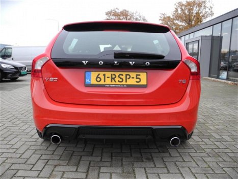 Volvo V60 - 2.0 T5 R-Design 207.000 km NAP. i.z.g.st. incl. garantie - 1