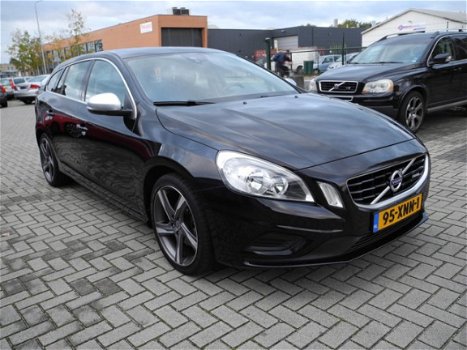 Volvo V60 - 1.6 T3 R-Design 192.000 km NAP. i.z.g.st. incl. garantie - 1