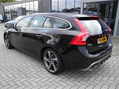 Volvo V60 - 1.6 T3 R-Design 192.000 km NAP. i.z.g.st. incl. garantie - 1