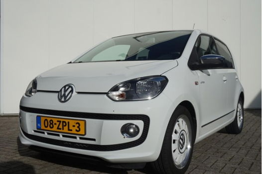 Volkswagen Up! - 1.0 60pk High up 5drs. | Navigatie | Airco | Bluetooth - 1