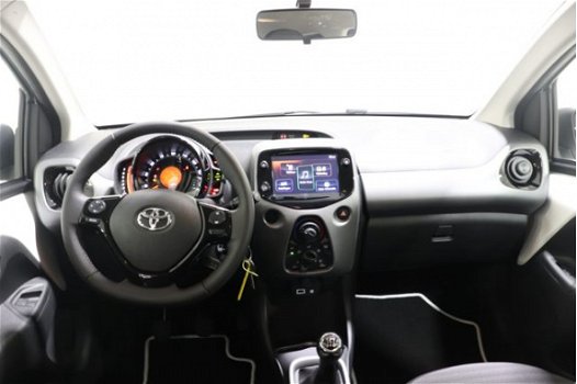 Toyota Aygo - 1.0 VVT-i Black Edition, Apple Cary play, Gratis 5 Jaar Fabrieksgarantie & Onderhoud N - 1