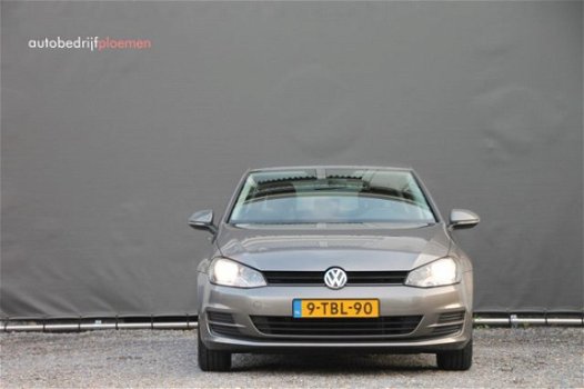 Volkswagen Golf - 1.2 TSI Trendline Executive - 105 pk *Navi / 2e eigenaar - 1