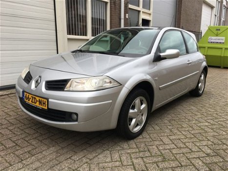 Renault Mégane - 1.6-16V Business L - 1