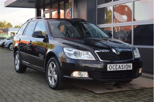 Skoda Octavia Combi - 1.6 TDI Greentech Arctic Clima/Cruise/PDC/Navi - 1