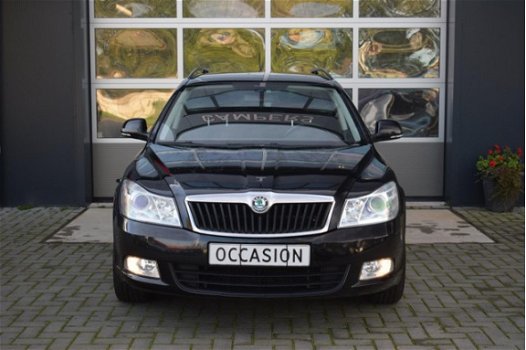 Skoda Octavia Combi - 1.6 TDI Greentech Arctic Clima/Cruise/PDC/Navi - 1