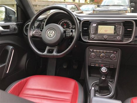 Volkswagen Beetle Cabriolet - 1.6 TDI Design Navigatie slechts 66.500 km - 1