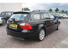 BMW 3-serie Touring - 325i Executive Leder/Nav/Dealer ond