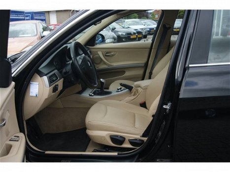 BMW 3-serie Touring - 325i Executive Leder/Nav/Dealer ond - 1