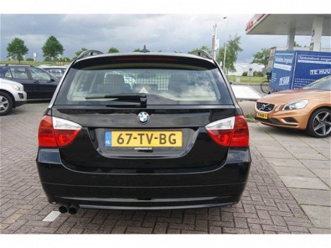 BMW 3-serie Touring - 325i Executive Leder/Nav/Dealer ond - 1