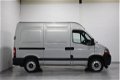 Renault Master - 2.5 DCi 101 pk L1H2 Airco, Inrichting laadruimte, Trekhaak, APK tot 03-2020 - 1 - Thumbnail