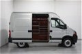 Renault Master - 2.5 DCi 101 pk L1H2 Airco, Inrichting laadruimte, Trekhaak, APK tot 03-2020 - 1 - Thumbnail