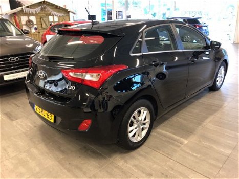 Hyundai i30 - 1.6 GDI i-Vision - 1